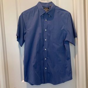Roundtree & Yorke Large Men’s Short Sleeve Blue Plaid Button Down Shirt